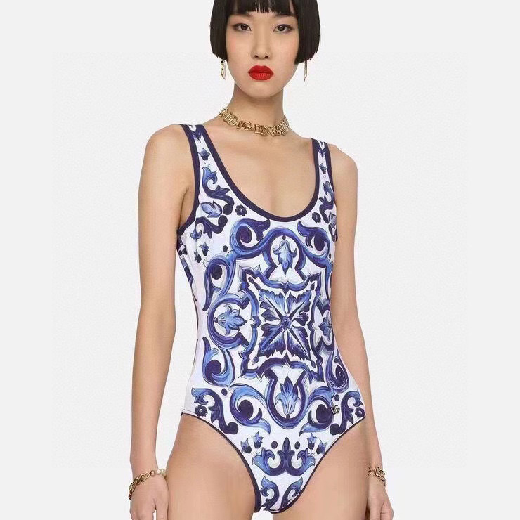 D&G
